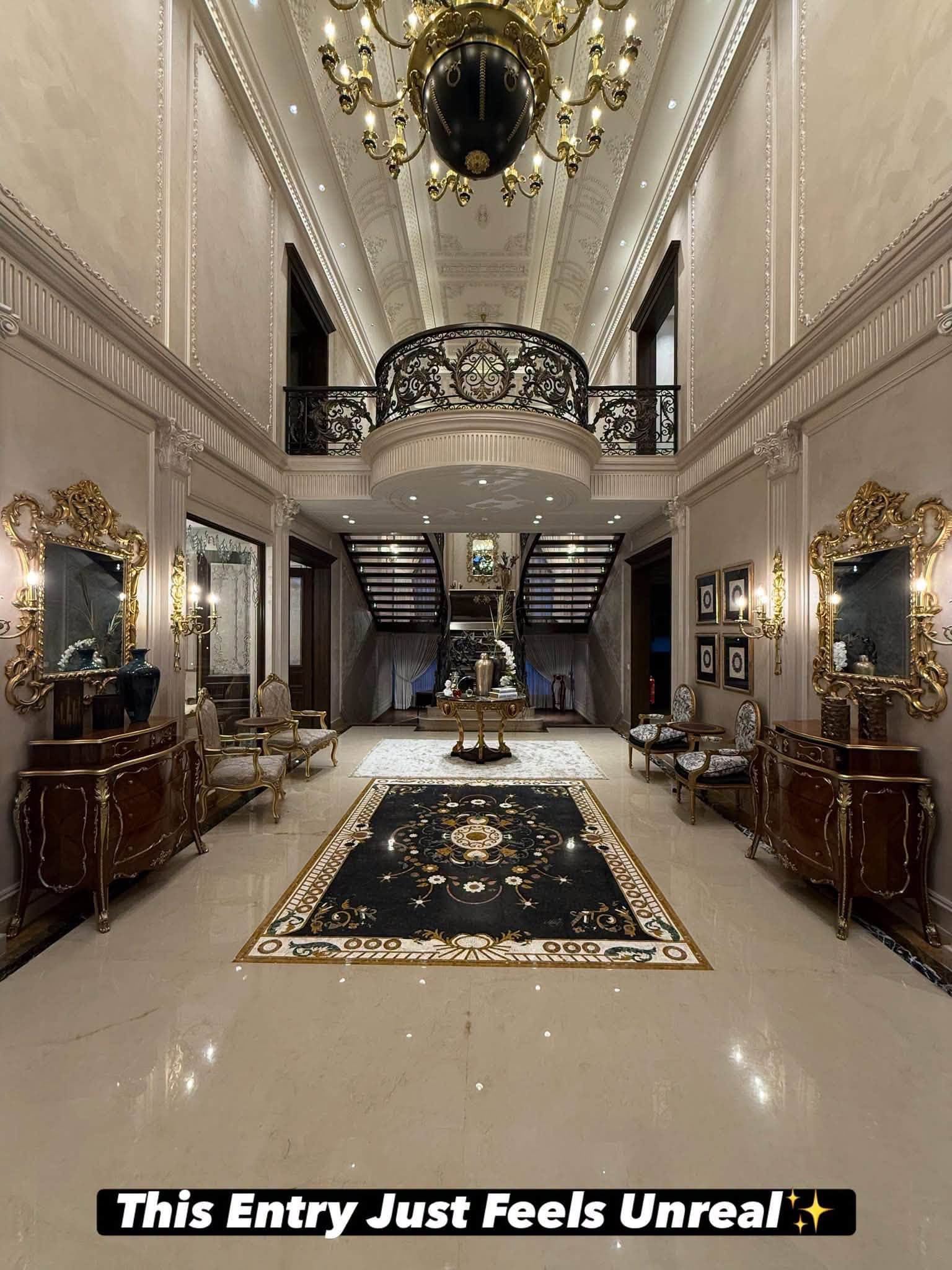 2-Kanal Fully Furnished Neo-Classical Royal Palace for Sale in DHA Phase 7, Lahore - Photo 2
