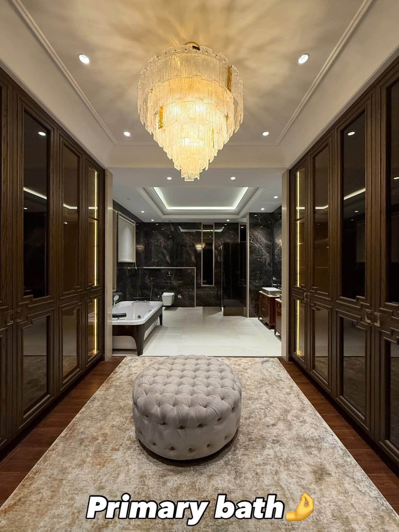 2-Kanal Fully Furnished Neo-Classical Royal Palace for Sale in DHA Phase 7, Lahore - Photo 3