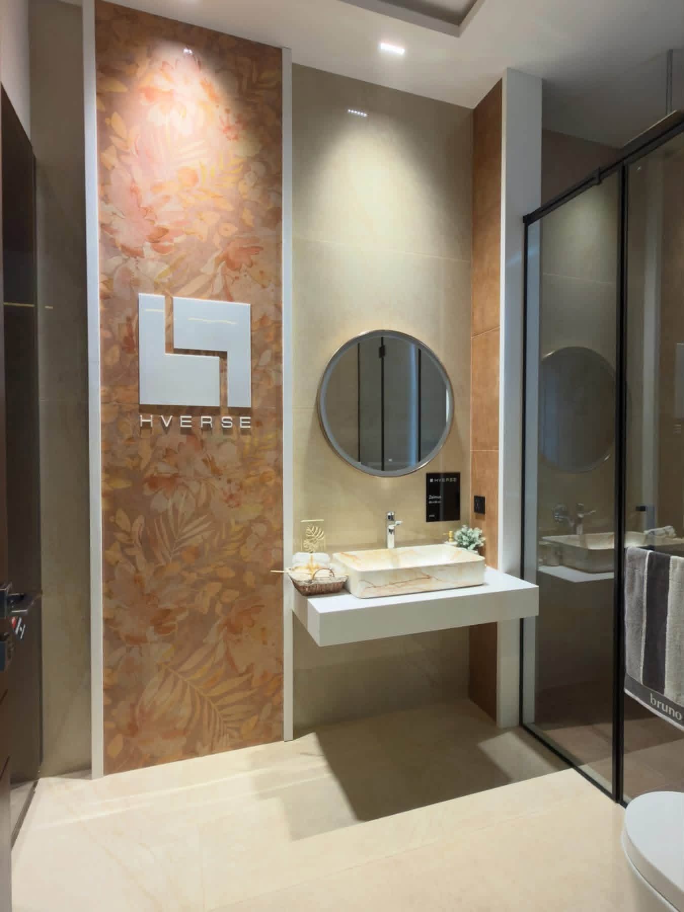 Ultra-Luxury 1 Kanal Fully Furnished House for Sale in DHA Lahore (Near DHA Raya) - Photo 11