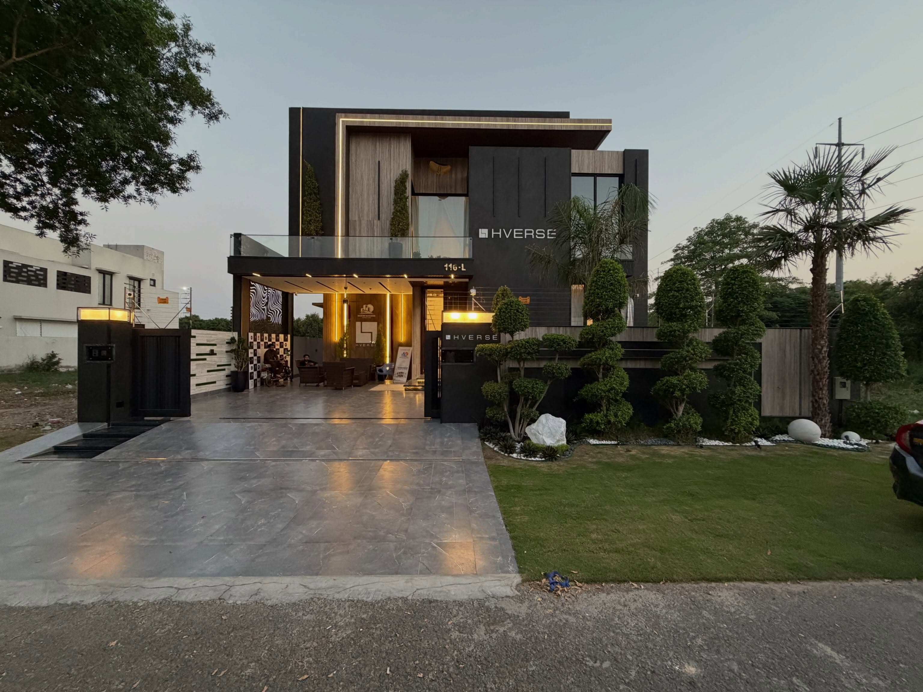 1 Kanal Ultra-Modern Luxury House with Full Basement & Pool for Sale in DHA Phase 6, Lahore - Photo 1