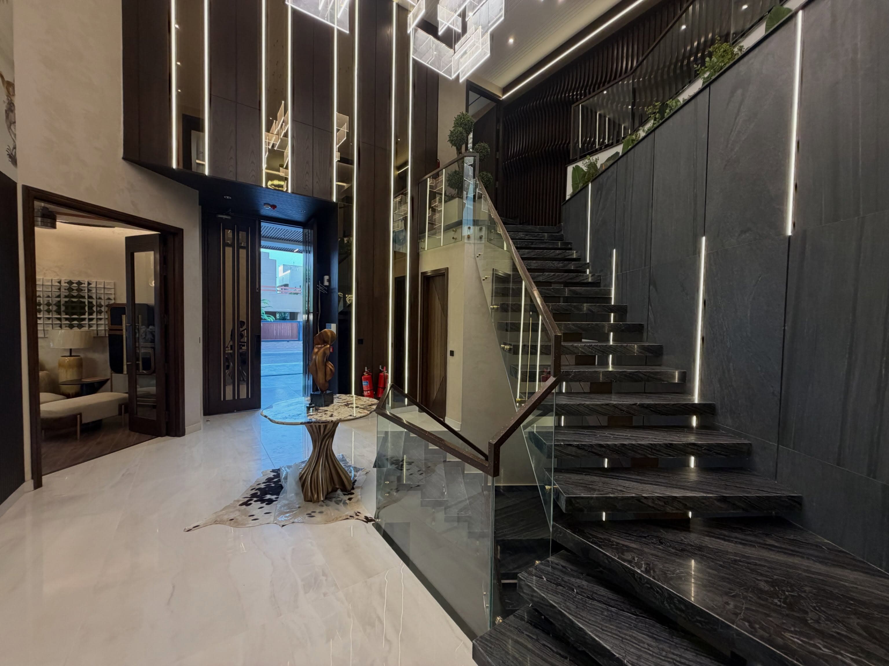 1 Kanal Ultra-Modern Luxury House with Full Basement & Pool for Sale in DHA Phase 6, Lahore - Photo 2