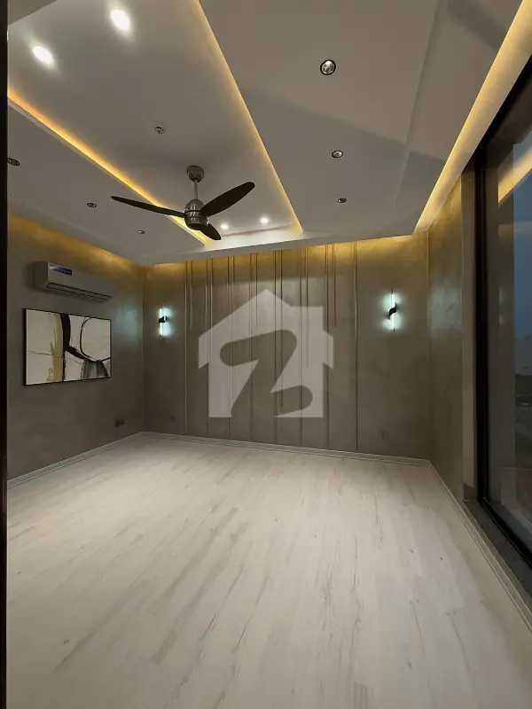 1 Kanal Ultra-Modern Brand New Luxury House for Sale in DHA Phase 6, Lahore - Photo 7