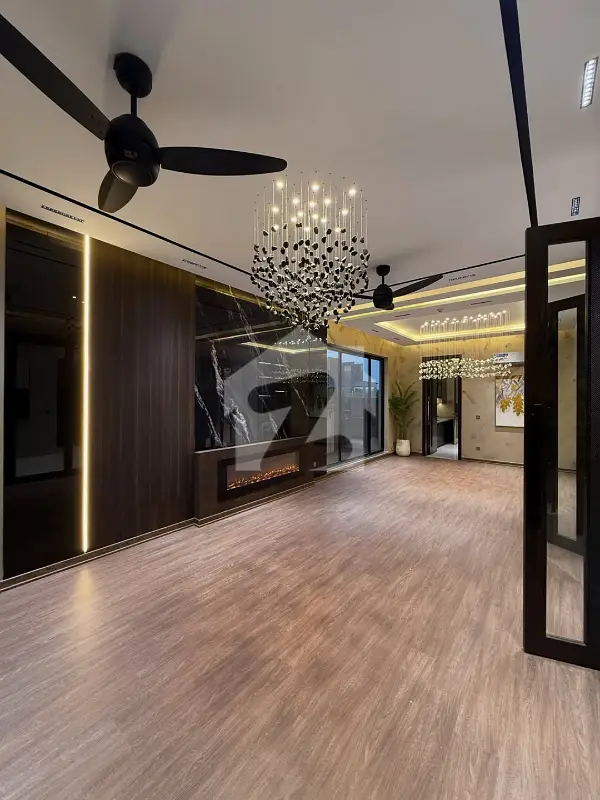 1 Kanal Ultra-Modern Brand New Luxury House for Sale in DHA Phase 6, Lahore - Photo 13