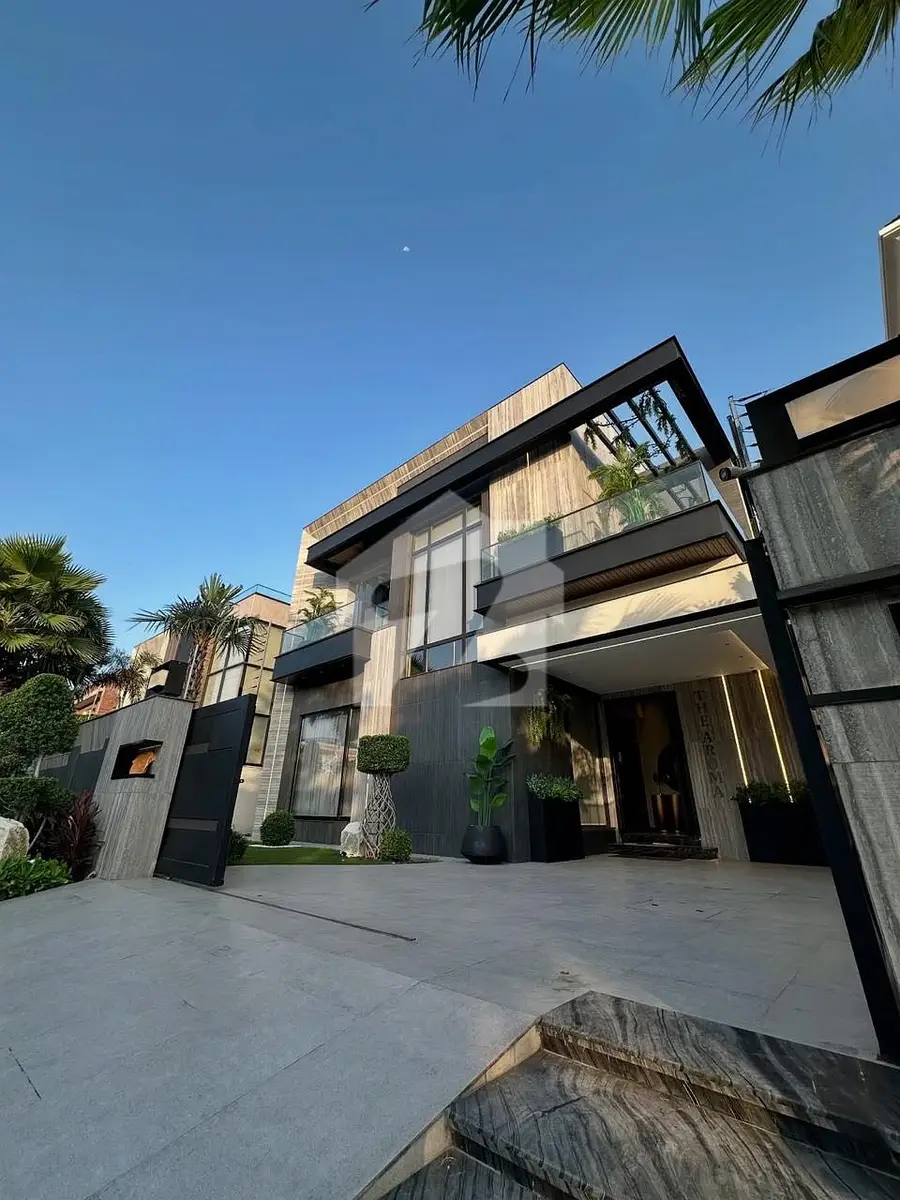 Ultra-Modern 1 Kanal (20 Marla) Luxury Bungalow For Sale in DHA Phase 6 (Block L), Lahore - Photo 2