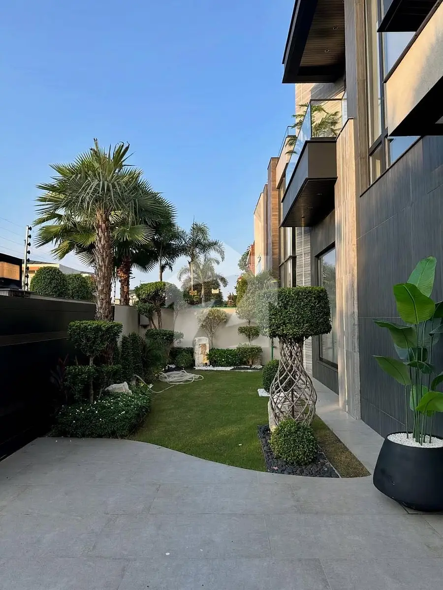 Ultra-Modern 1 Kanal (20 Marla) Luxury Bungalow For Sale in DHA Phase 6 (Block L), Lahore - Photo 3