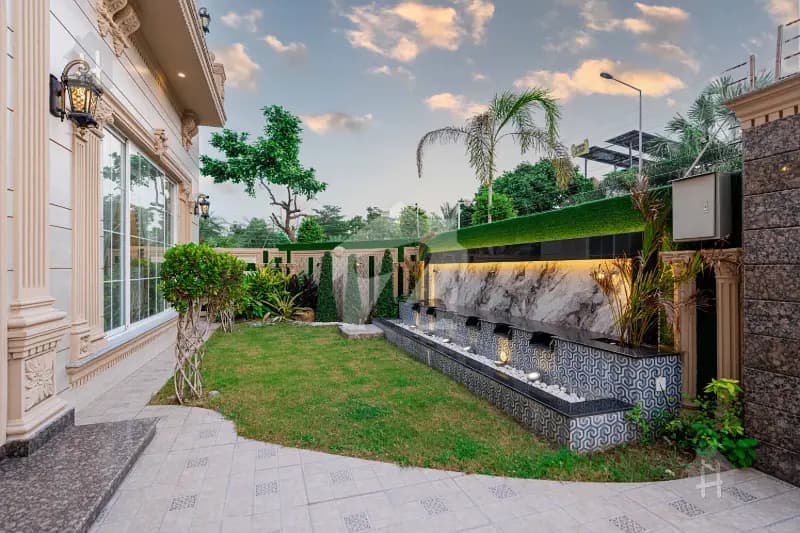Palatial 1 Kanal Spanish-Classical Mansion with Indoor Pool & Private Cinema in DHA Phase 6, Lahore - Photo 2