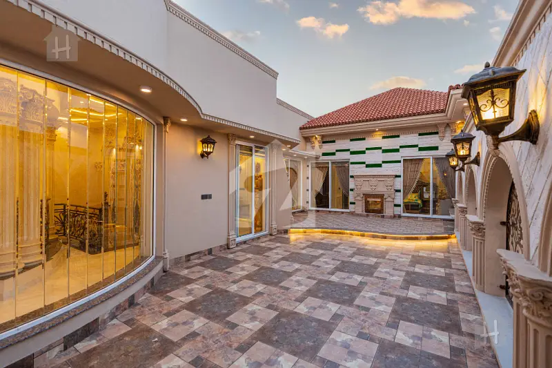 Palatial 1 Kanal Spanish-Classical Mansion with Indoor Pool & Private Cinema in DHA Phase 6, Lahore - Photo 28