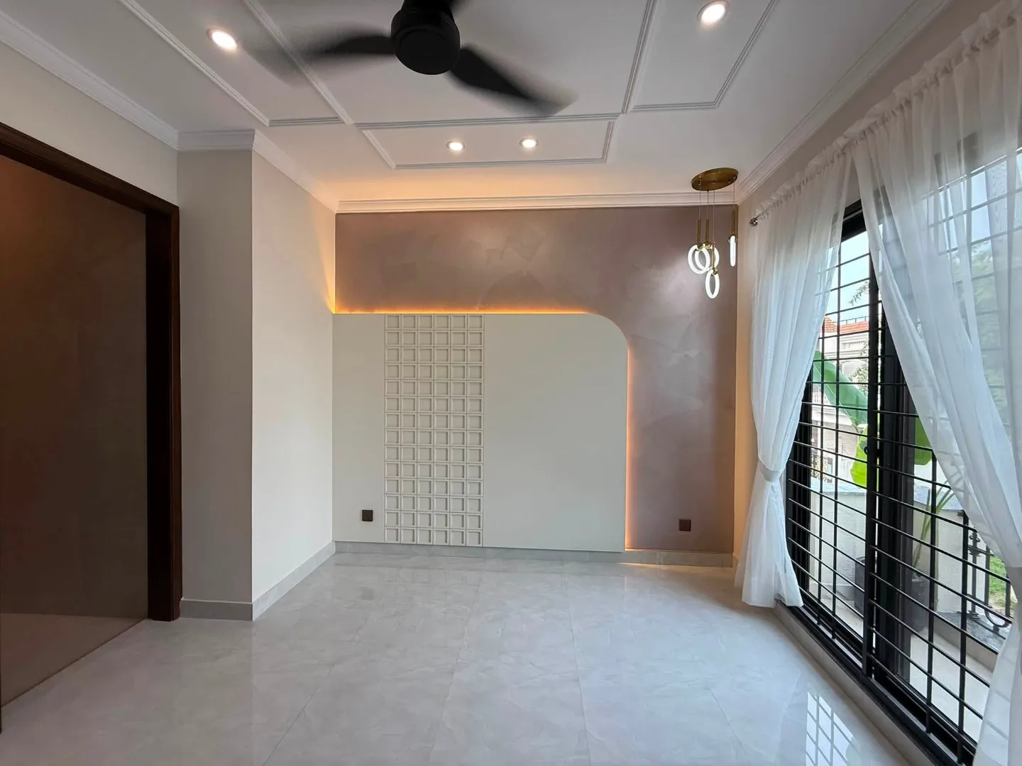 Exquisite 5 Marla Designer House with Full Basement for Sale in DHA Phase 9, Lahore - Photo 5