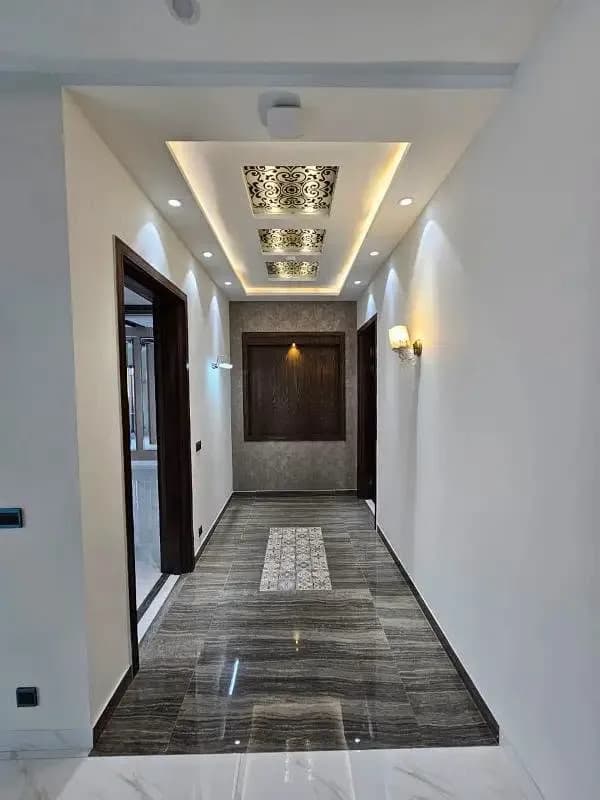 Sovereign 1 Kanal Corner Residence for Sale in DHA Phase 2, Lahore - Photo 2
