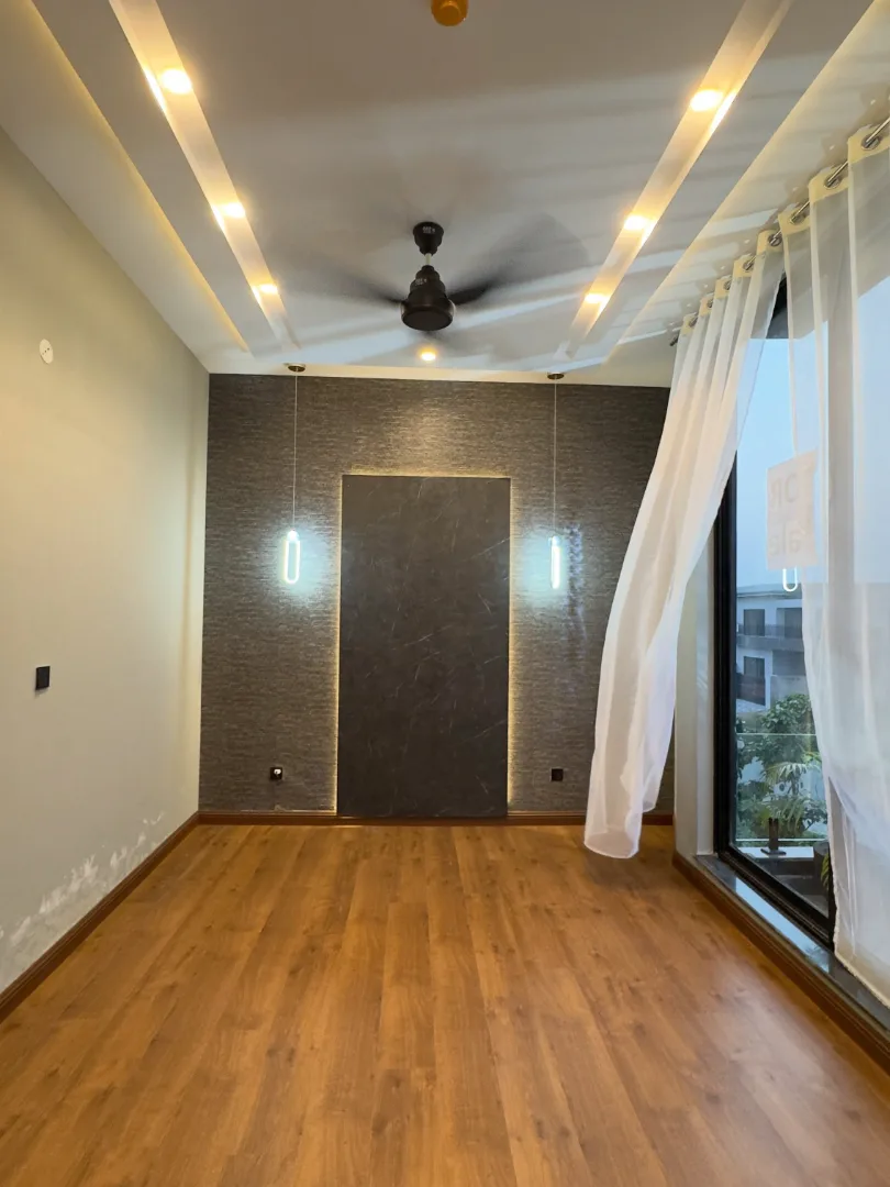 Prestige 10 Marla Contemporary Designer Residence for Sale in DHA Phase 7 (Y Block), Lahore - Photo 13