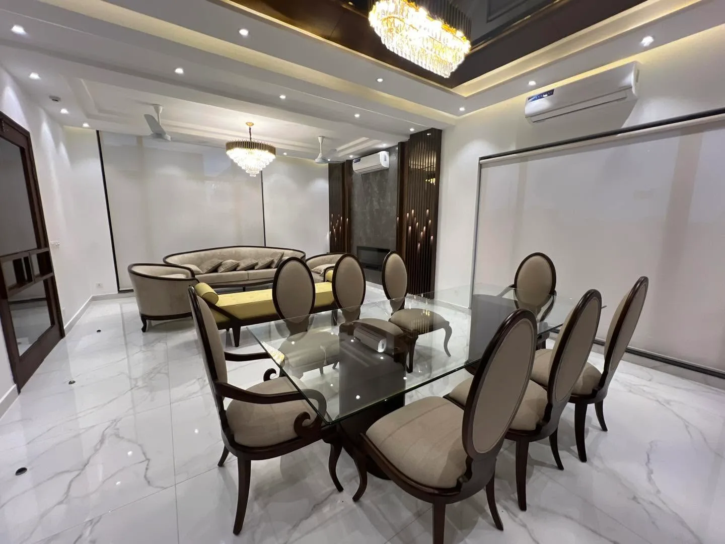 Exemplary 1 Kanal Fully Furnished House for Sale in DHA Phase 8 (Sector S), Lahore - Photo 6