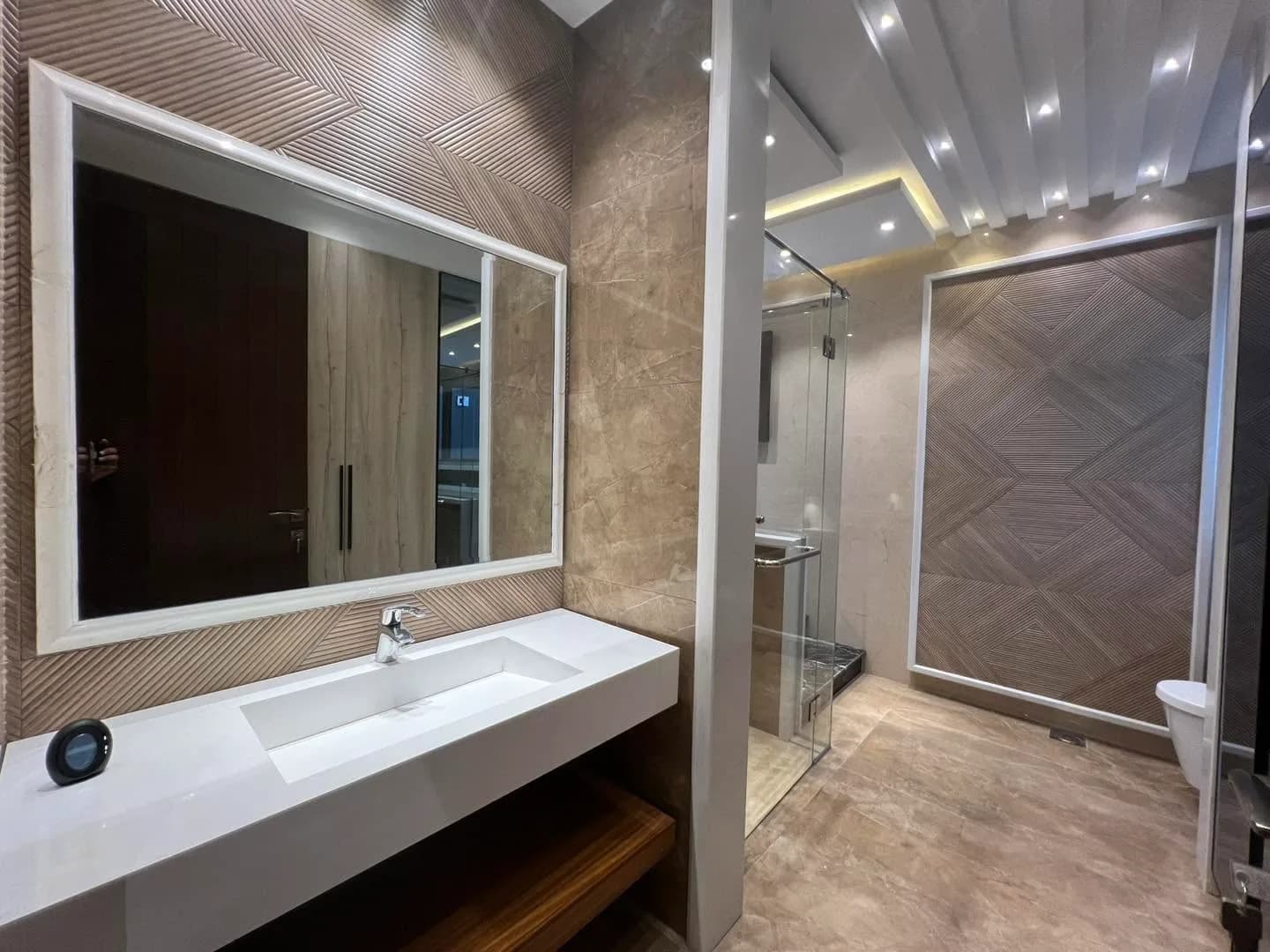 Exemplary 1 Kanal Fully Furnished House for Sale in DHA Phase 8 (Sector S), Lahore - Photo 18