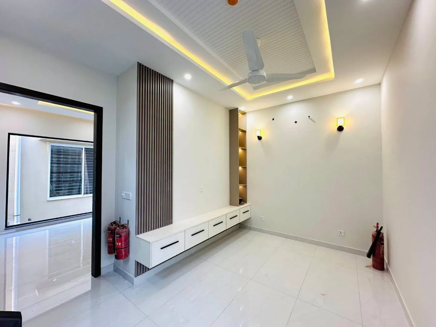 Magnificent 5 Marla Contemporary Designer House for Sale in DHA 9 Town, Lahore - Photo 13