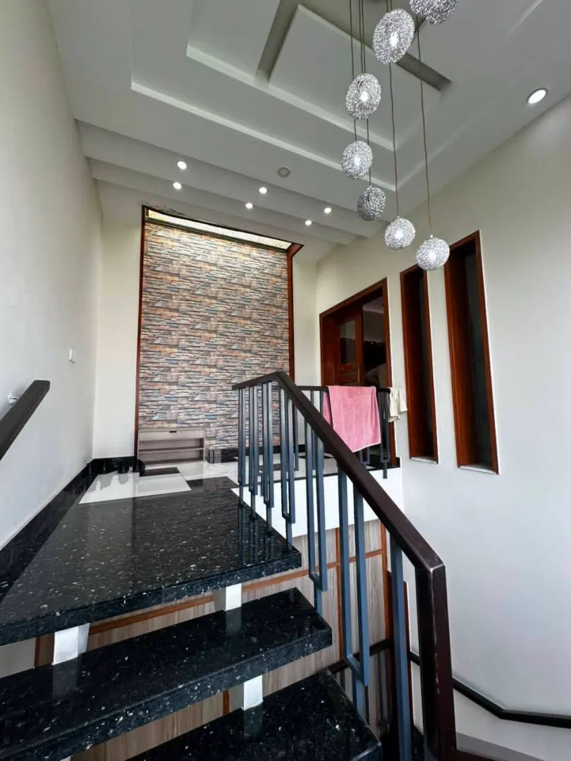 Prestige 1 Kanal Energy-Efficient Residence with 10kVA Solar System for Sale in DHA Phase 6, Lahore - Photo 7