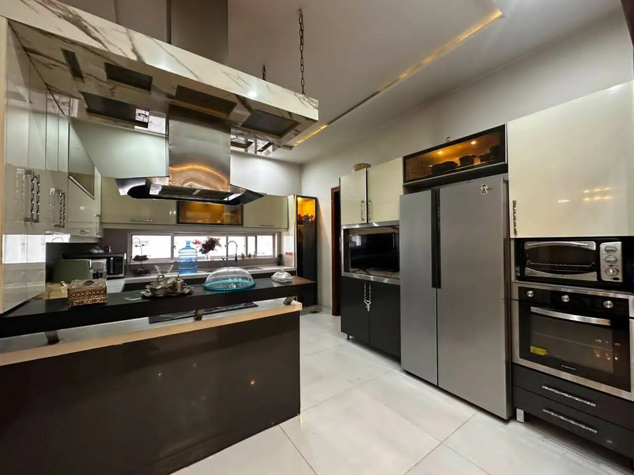 Prestige 1 Kanal Energy-Efficient Residence with 10kVA Solar System for Sale in DHA Phase 6, Lahore - Photo 24