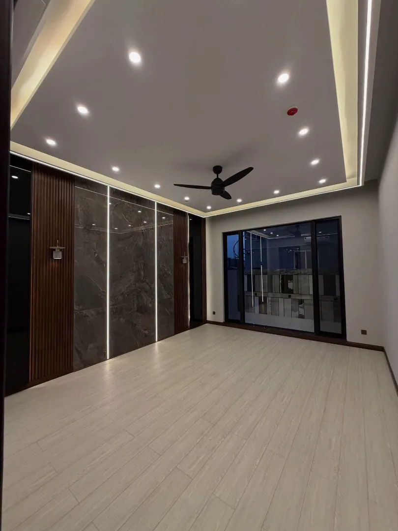 Prestige 1 Kanal Designer Semi-Furnished Residence for Sale in DHA Phase 7 (Q Block), Lahore - Photo 3