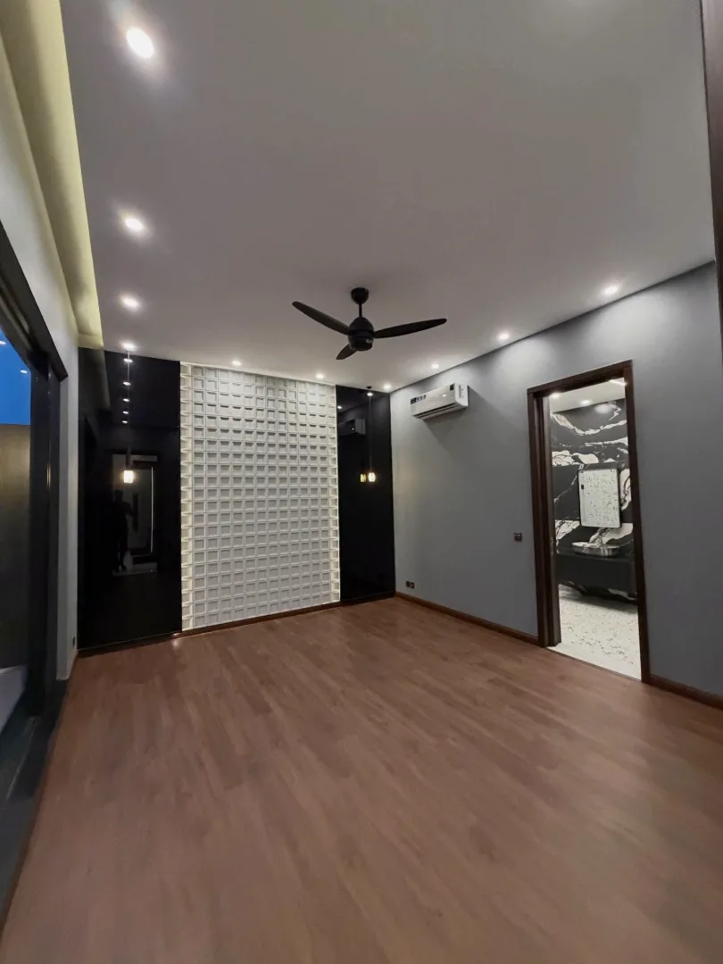 Prestige 1 Kanal Designer Semi-Furnished Residence for Sale in DHA Phase 7 (Q Block), Lahore - Photo 14