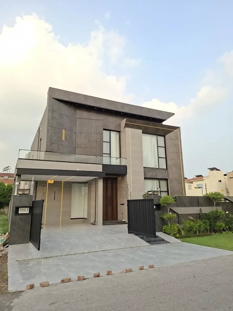 Ultra-Luxury 1 Kanal Fully Furnished Designer Bungalow for Sale in DHA Phase 6, Lahore - Photo 1