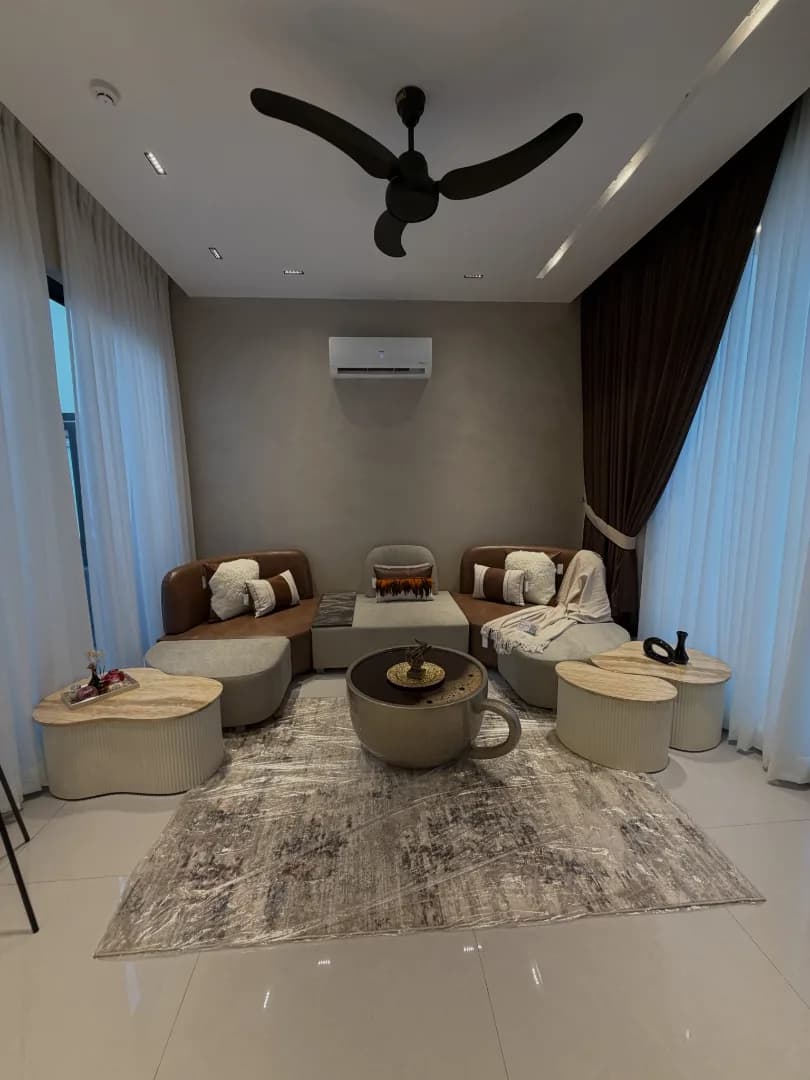 Magnificent 1 Kanal Fully Furnished Luxury Villa for Sale Near Raya, DHA Lahore - Photo 6